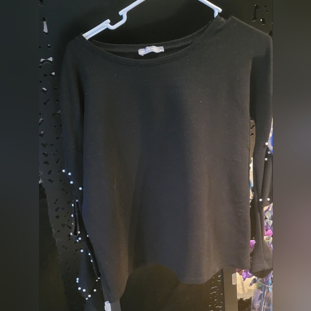 Blacked beaded sweatshirt